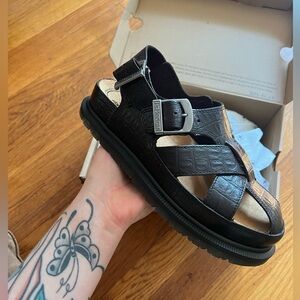 Dr Martens abalone croc emboss archive sandal in dark brown | women’s 7 | BNWT